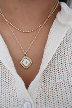Load image into Gallery viewer, Dior golden/white necklace
