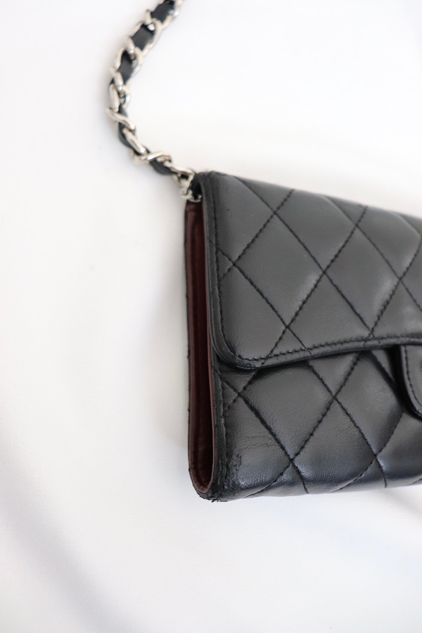 Chanel lambskin quilted flap wallet – Shop Canela Vintage