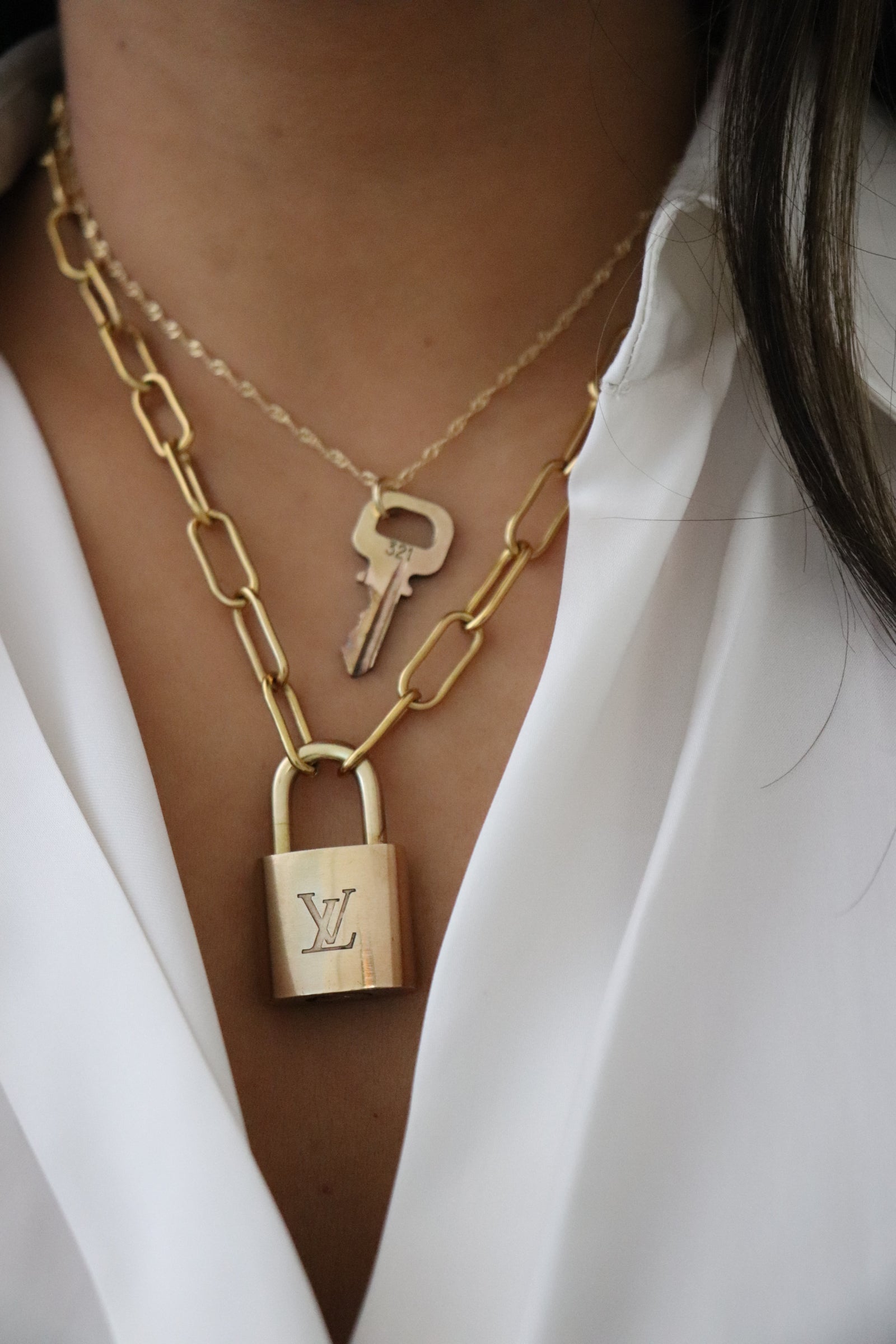 Authentic Louis Vuitton necklace gold LV lock brass long hot necklace with lock 321