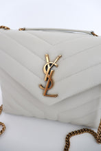 Lade das Bild in den Galerie-Viewer, BRAND NEW YSL Loulou Bag in Quilted leather in small (retails for 2650$)
