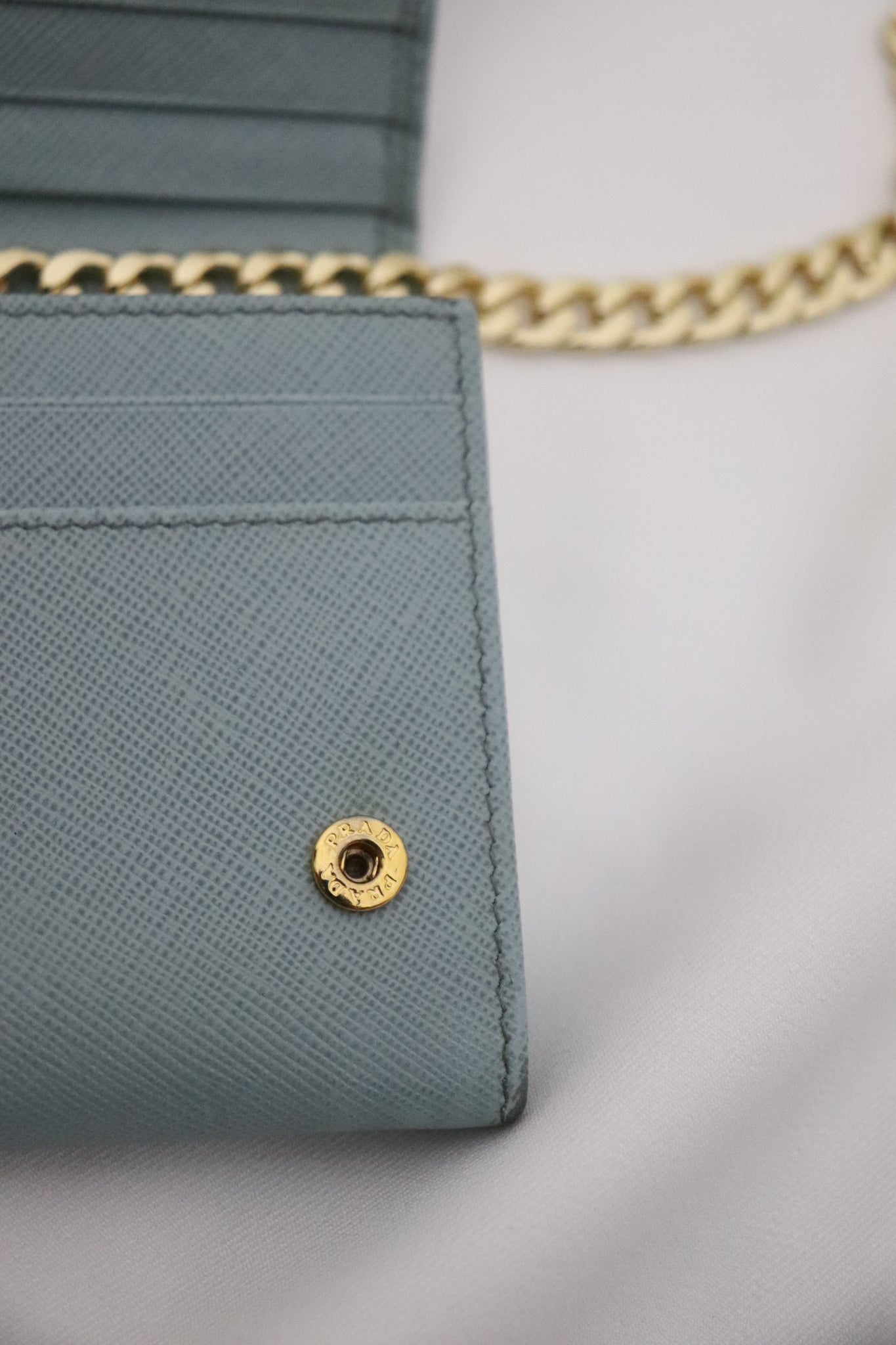 Prada Saffiano wallet – Shop Canela Vintage