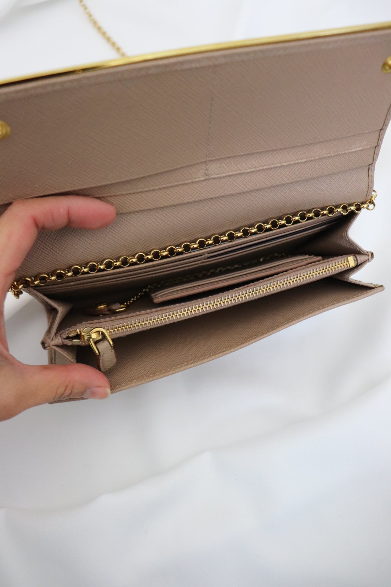 Prada Beige Saffiano Lux Leather Metal Bar Flap Continental Wallet Prada